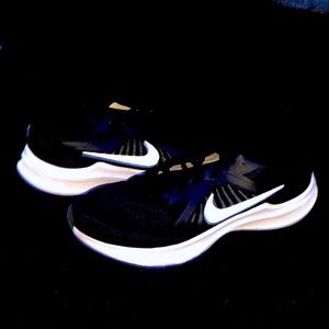 nike men’s downshifter 11’s